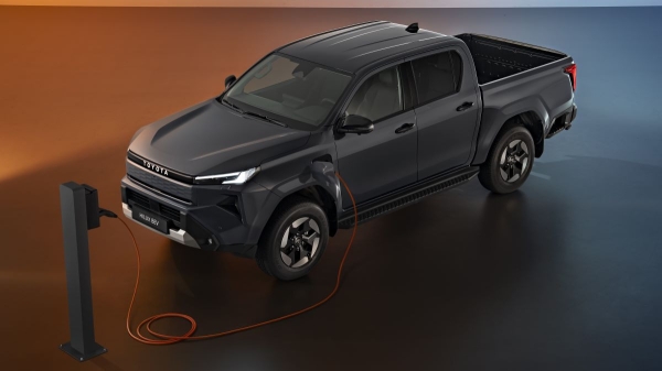 Новый пикап Toyota Hilux: рабочая лошадка на батарейках Новый пикап Toyota Hilux: рабочая лошадка на батарейках