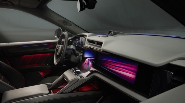 Показан салон электрического кроссовера Porsche Cayenne