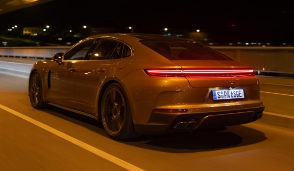 Представлен лифтбек Porsche Panamera третьего поколения