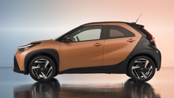 Обновленная Toyota Aygo X: гибрид и спортивная версия