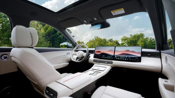 Представлен гибридный кроссовер Hongqi HS6