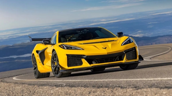 Экстремальный Chevrolet Corvette ZR1: впервые с битурбомотором