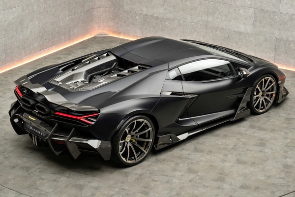 Mansory Initiate на базе Lamborghini Revuelto: подкормленный V12 и новые грани дизайна