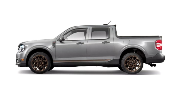 Ford представил F-150 Raptor R с 900 л.с. и Maverick с наддувом от Mustang Ford представил F-150 Raptor R с 900 л.с. и Maverick с наддувом от Mustang