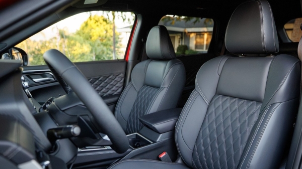 Представлен гибридный Nissan Rogue с возможностью подзарядки Представлен гибридный Nissan Rogue с возможностью подзарядки