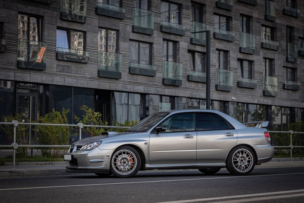 Был правый – стал левый: опыт владения Subaru Impreza WRX STI II S204