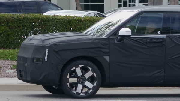 Обновленный Hyundai Santa Fe: работа над ошибками