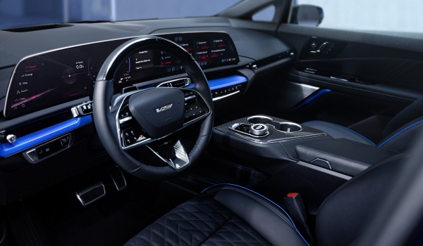 Представлен быстрый кроссовер Cadillac Optiq-V