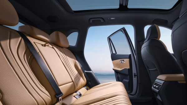 Гибрид Geely EX5 EM-i для России: комплектации и цены