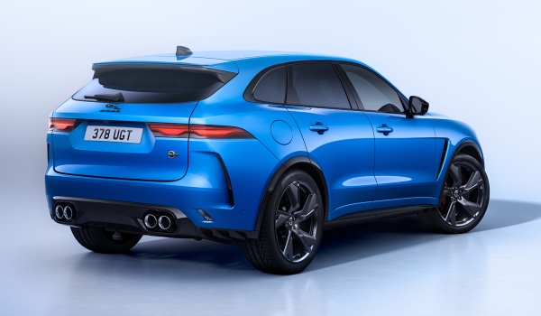 Jaguar F-Pace уходит, а марка прощается с ДВС