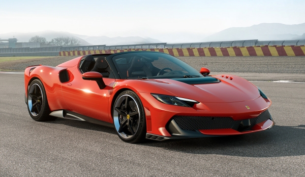 Купе и родстер Ferrari 296 Speciale: самые драйверские модификации в гамме