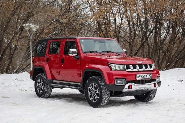 Для тех, кто выбирает стиль: тест BAIC BJ40