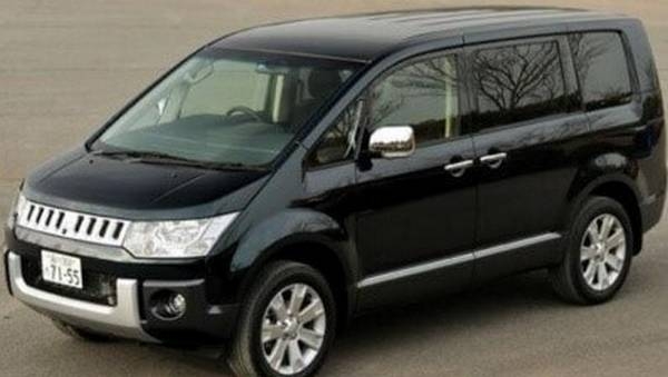 Пять поколений японского минивэна Mitsubishi Delica