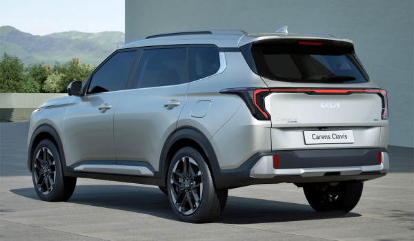 Трехрядный кроссовер Kia Carens Clavis: рестайлинг и новые опции