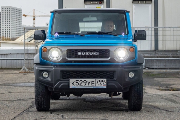 Малышка на миллион? На четыре! Тест-драйв Suzuki Jimny