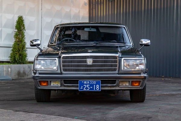 Национальное достояние: опыт владения Toyota Century первого поколения 1991 года