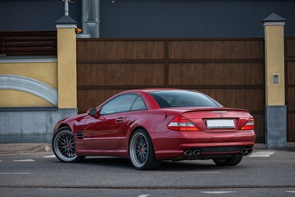 Прекрасен в движении, но так ли ужасен в содержании? Опыт владения Mercedes-Benz SL500 V R230