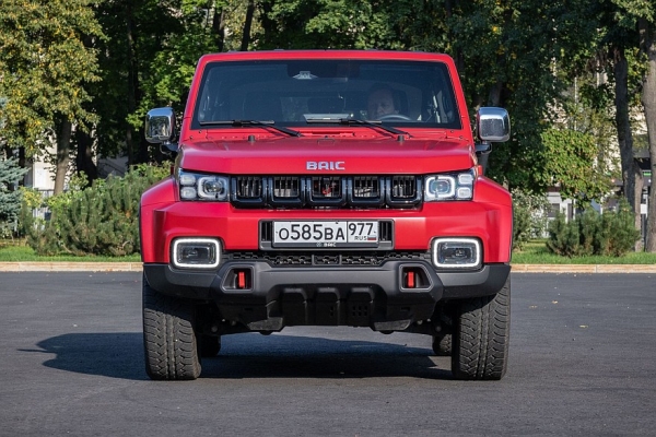 Тест-драйв BAIC BJ40: дизель или бензин?