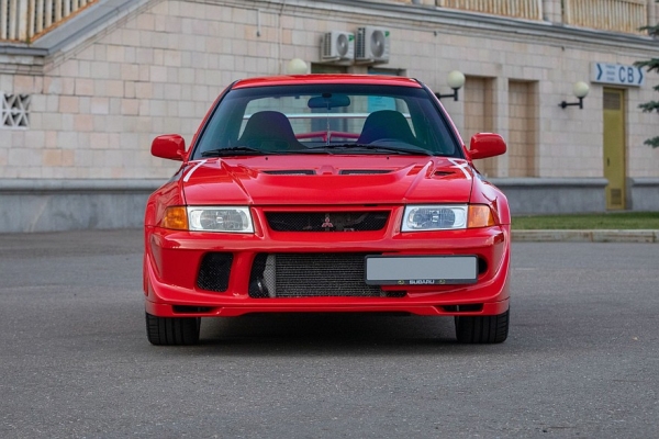 Живой кубок для Мякинена: опыт владения Mitsubishi Lancer Evolution VI Tommi Mäkinen Edition